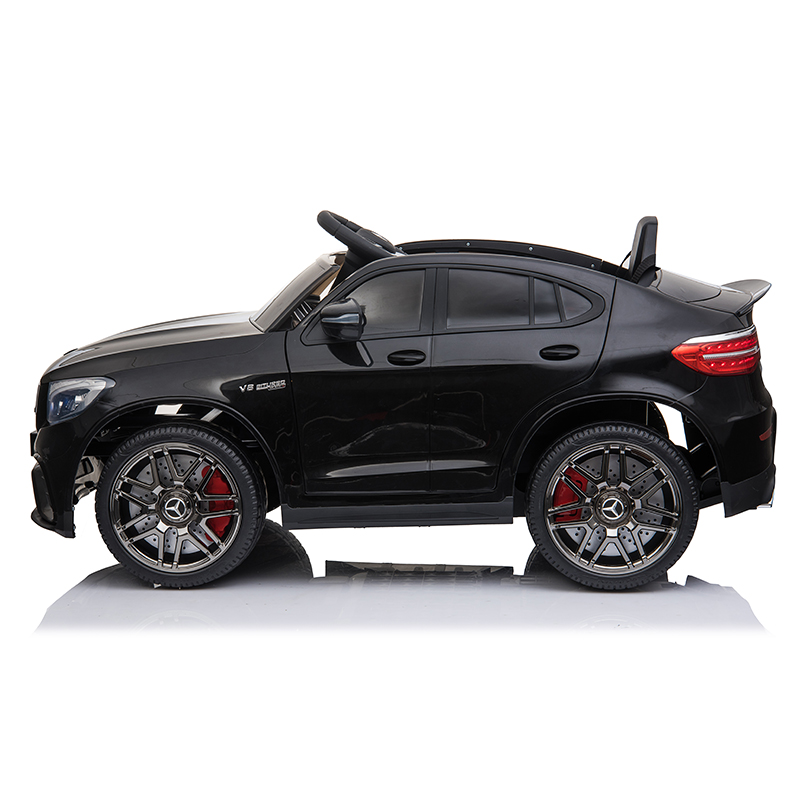 Mercedes – Benz AMG GLC 63S coupé crni 24201 - Slika 3