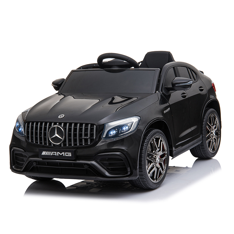 Mercedes – Benz AMG GLC 63S coupé crni 24201