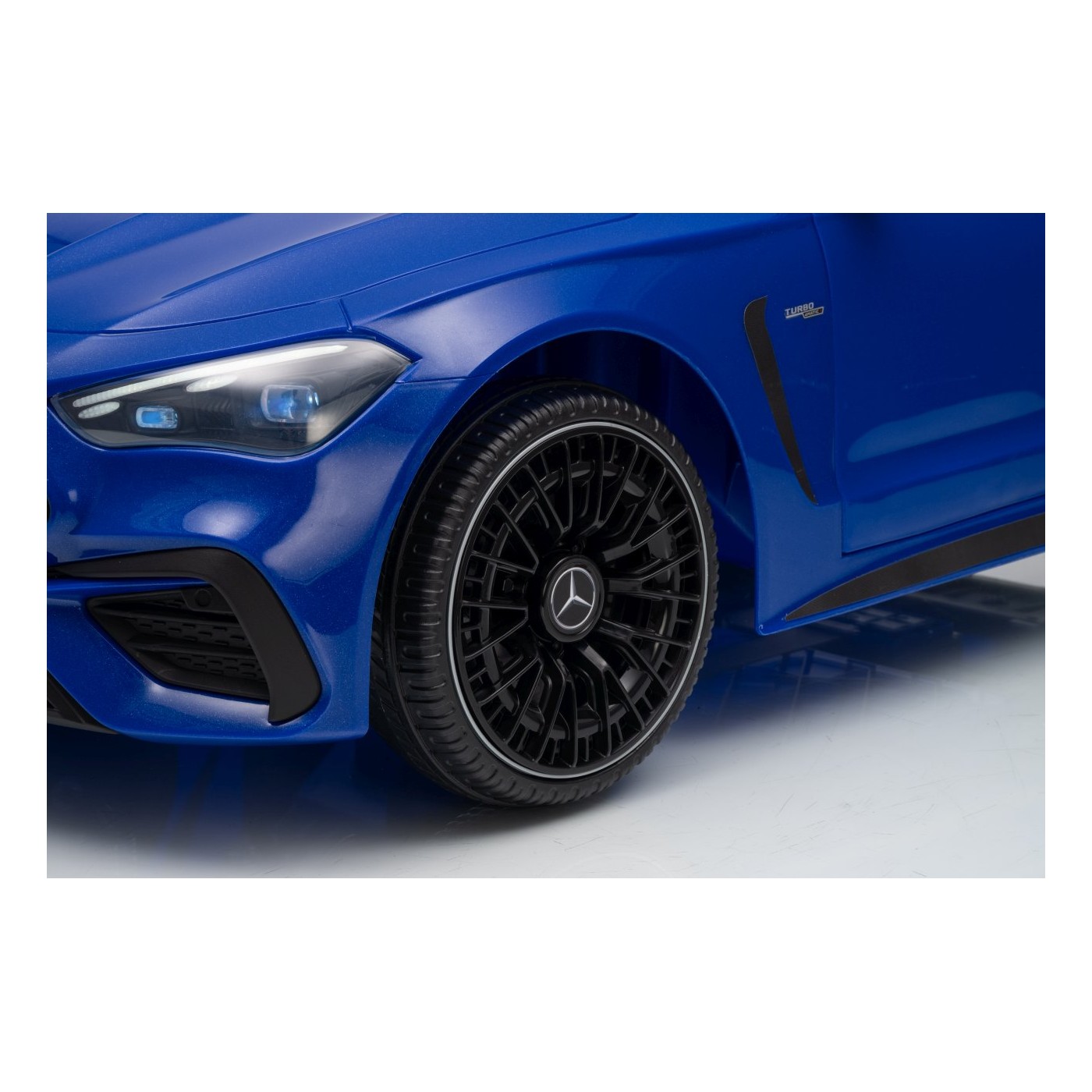 Mercedes Benz AMG CLE 53 plavi 25504 - Slika 8